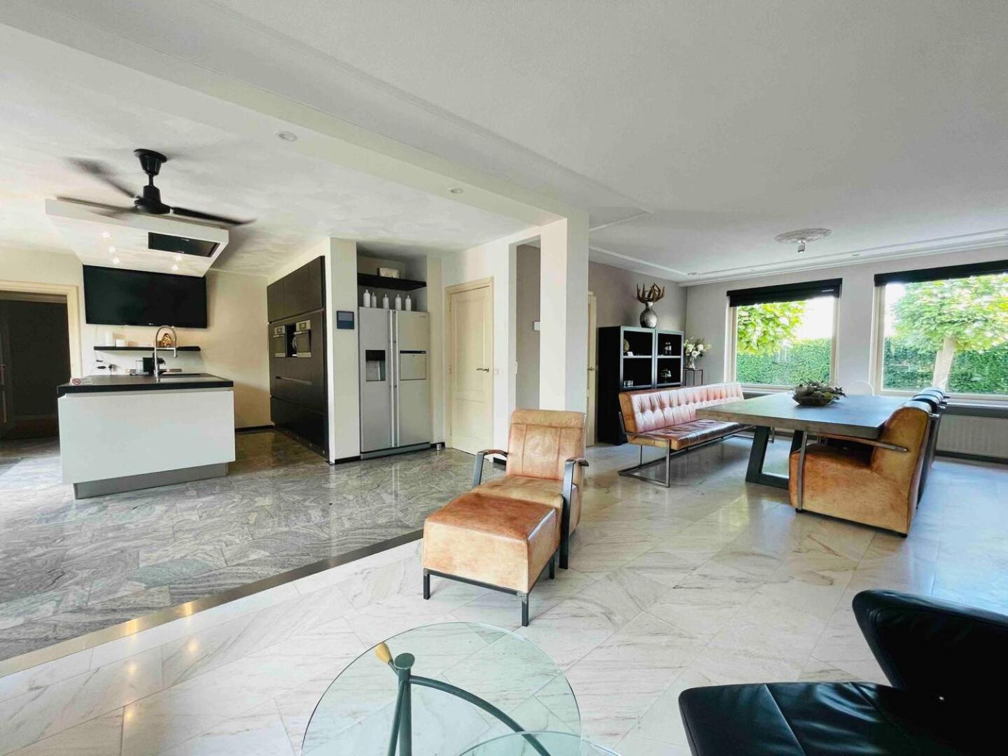 Xxl House With Free Parking & 3 Bedrooms Тілбург Екстер'єр фото