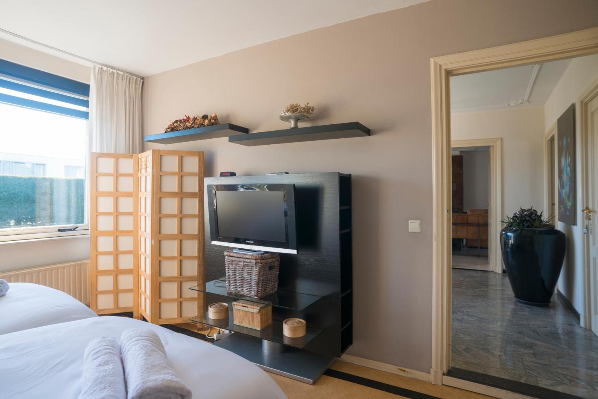 Xxl House With Free Parking & 3 Bedrooms Тілбург Екстер'єр фото